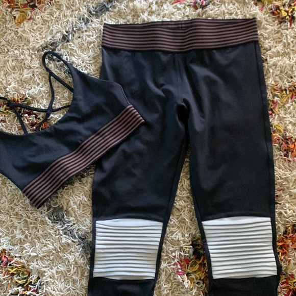 OLYMPIA SET - Picture 3 of 6